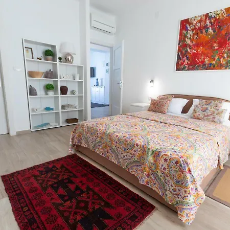 アパート Val スプリト